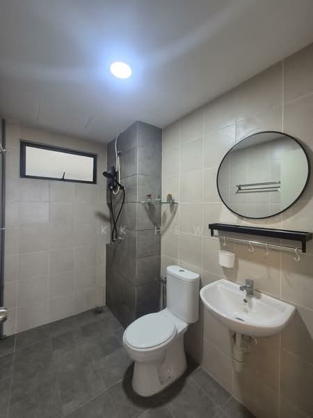 Kondominium untuk Disewa di Zahra Residensi - KK HEW - Bathroom - PropertyGuru.com.my