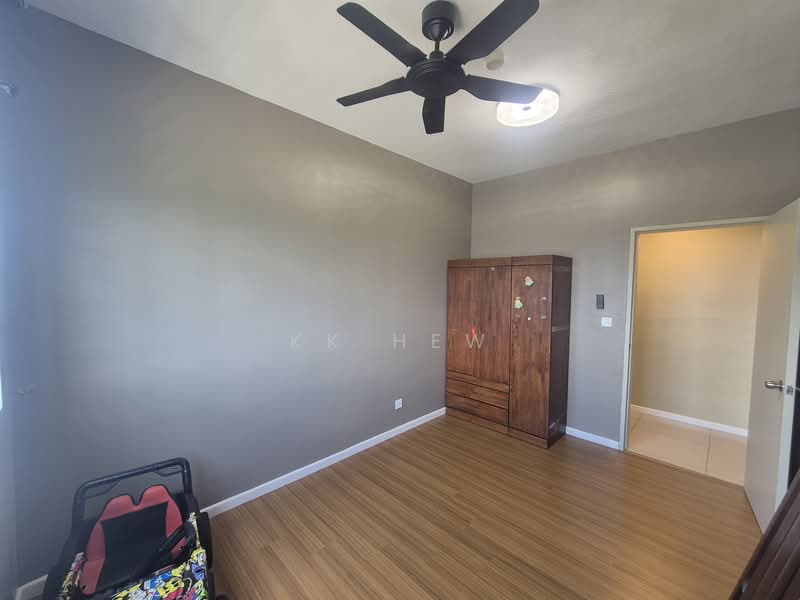 Kondominium untuk Disewa di Zahra Residensi - KK HEW - Bedroom - PropertyGuru.com.my