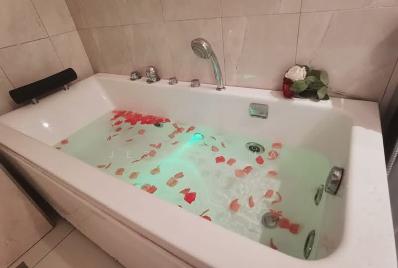 Service Residence for Rent at Paragon Suites @ CIQ - Jessica Ma - Bathroom - PropertyGuru.com.my