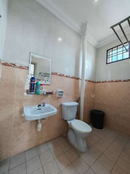 Rumah Teres 2 Tingkat untuk Dijual di Taman Nusa Indah (Iskandar Puteri (Nusajaya)) - Robin Lim - Bathroom - PropertyGuru.com.my