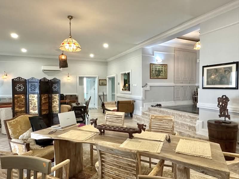 Kondominium untuk Dijual di Silverton Condominium - Panya Rith - Living Room - PropertyGuru.com.my