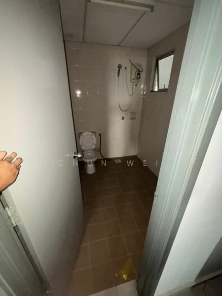 Service Residence for Rent at The Academia @ South City Plaza - Chun Wei Wei - Bathroom - PropertyGuru.com.my