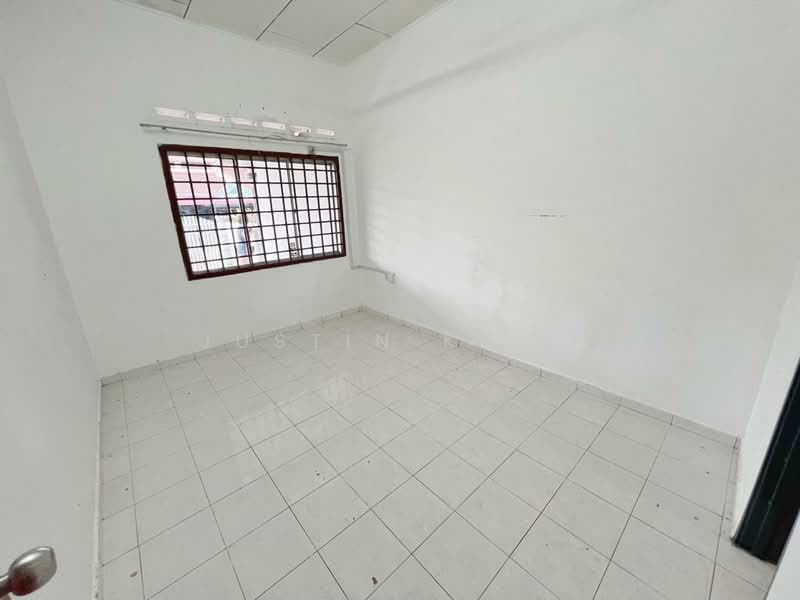 1-storey Terraced House for Sale in Taman Flora Heights (Pasir Gudang) - Justin Kong - Interior - PropertyGuru.com.my