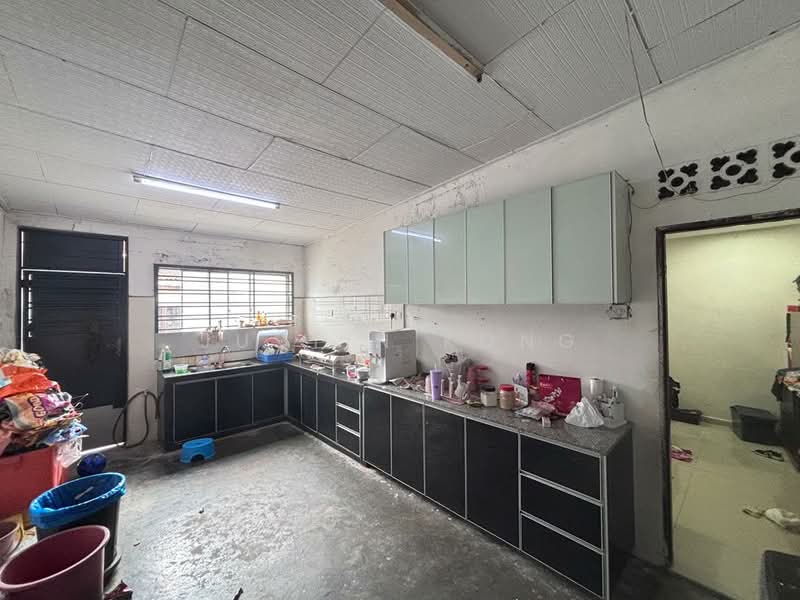 Rumah Teres 1 Tingkat untuk Dijual di Taman Puteri Wangsa (Ulu Tiram) - Justin Kong - Kitchen - PropertyGuru.com.my