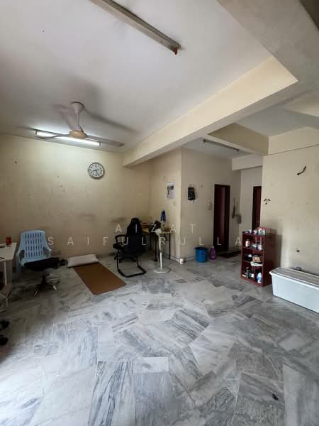 Rumah Teres 2 Tingkat untuk Dijual di Putra Heights (Subang Jaya) - Aizat Saifulrullah - Living Room - PropertyGuru.com.my