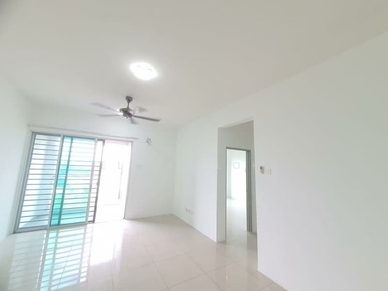 Pangsapuri untuk Dijual di Silk Residence - Elaine Loke - Living Room - PropertyGuru.com.my