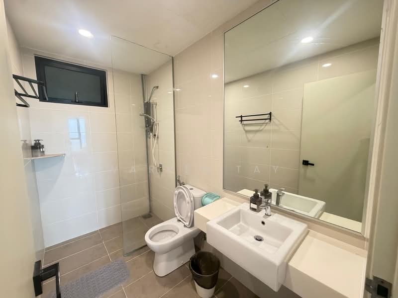 Service Residence for Rent at Southkey Mosaic - Warren Tay - Bathroom - PropertyGuru.com.my