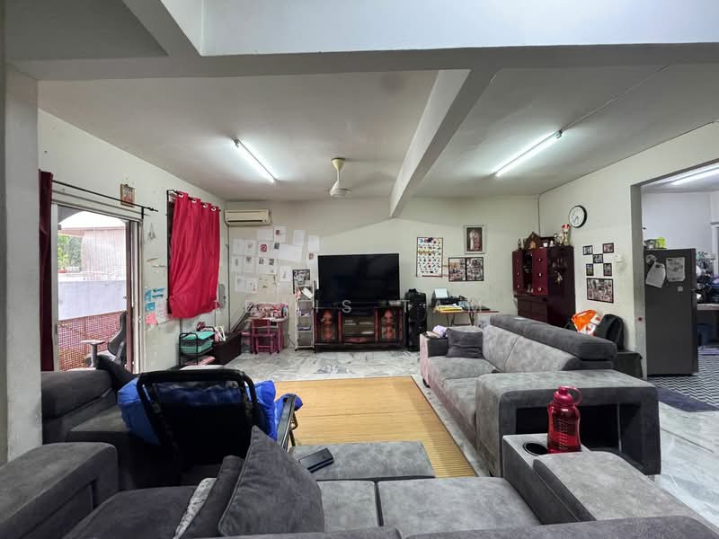 Rumah Teres 2 Tingkat untuk Dijual di Pandan Perdana (Cheras) - Lewis Tam - Living Room - PropertyGuru.com.my