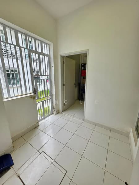 2-storey Terraced House for Sale in Gelang Patah (Johor) - Fong Lik - Entrance - PropertyGuru.com.my