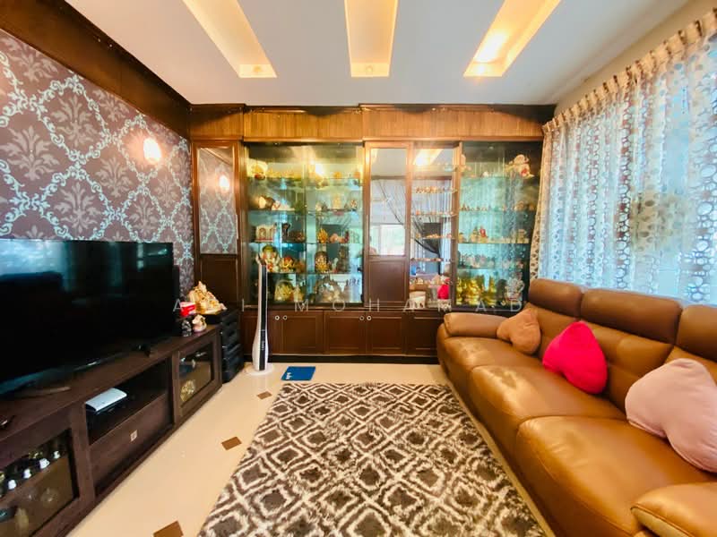 2.5-storey Terraced House for Sale in Bukit Antarabangsa (Ulu Kelang) - Adi Mohamad - Living Room - PropertyGuru.com.my