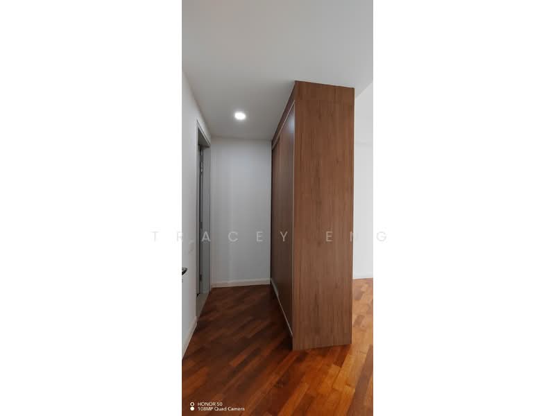 Kondominium untuk Dijual di Grand Medini - Tracey Eng - Wardrobe - PropertyGuru.com.my