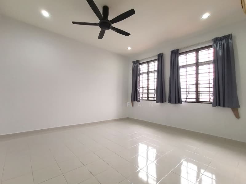 2-storey Terraced House for Sale in Taman Alam Putra (Seri Kembangan) - Ian Fan - Interior - PropertyGuru.com.my