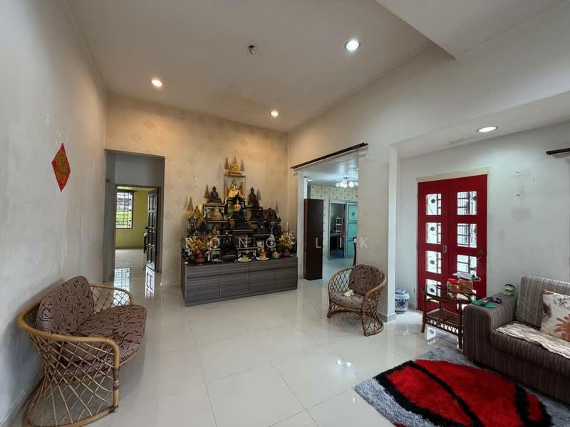 Semi-Detached House for Sale in Taman Megah Ria (Masai) - Fong Lik - Living Room - PropertyGuru.com.my