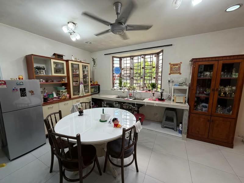Semi-Detached House for Sale in Taman Megah Ria (Masai) - Fong Lik - Kitchen - PropertyGuru.com.my