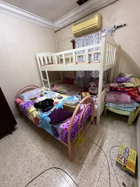 1-storey Terraced House for Sale in Taman Kempas (Tampoi) - Aileen Lui - Bedroom - PropertyGuru.com.my