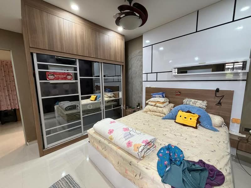 Semi-Detached House for Sale in Taman Megah Ria (Masai) - Robin Lim - Bedroom - PropertyGuru.com.my