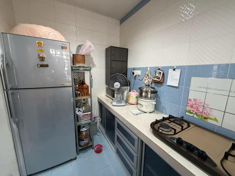 Semi-Detached House for Sale in Taman Megah Ria (Masai) - Robin Lim - Kitchen - PropertyGuru.com.my