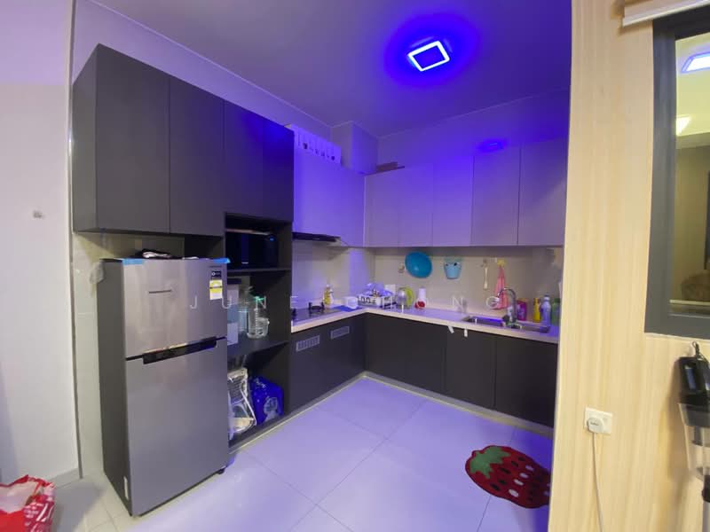 Apartment for Rent at Kings Bay @ Country Garden Danga Bay - June Chong - Kitchen - PropertyGuru.com.my