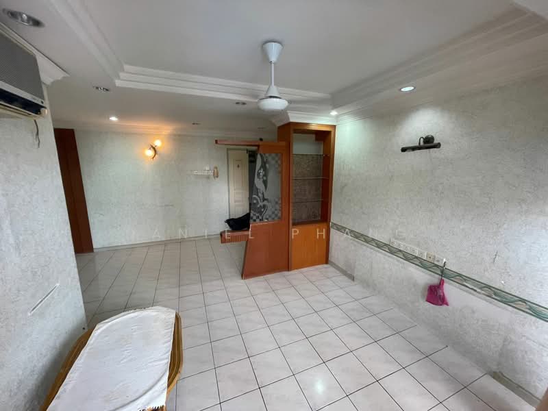 Apartment for Sale at Pearl Garden - Daniel Phang - Living Room - PropertyGuru.com.my