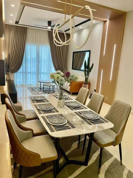 Service Residence for Rent at TriTower Residence @ Johor Bahru Sentral - Jasmond Koh - Dining Room - PropertyGuru.com.my