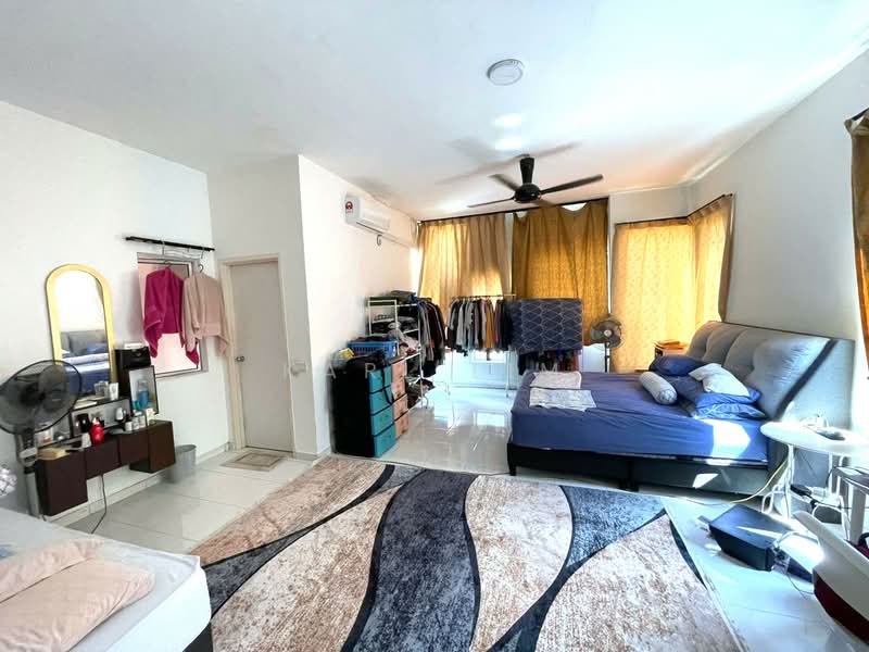 Rumah Teres 2 Tingkat untuk Dijual di Setia Tropika (Johor Bahru) - Karl Lim - Bedroom - PropertyGuru.com.my