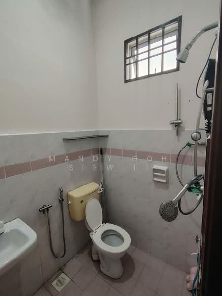 1-storey Terraced House for Rent in Skudai (Johor) - Mandy Goh Siew Li - Bathroom - PropertyGuru.com.my