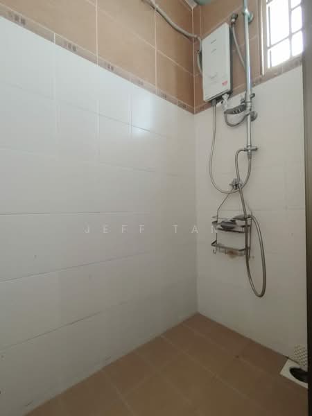 Kondominium untuk Dijual di Desa Permai - Jeff Tan - Bathroom - PropertyGuru.com.my
