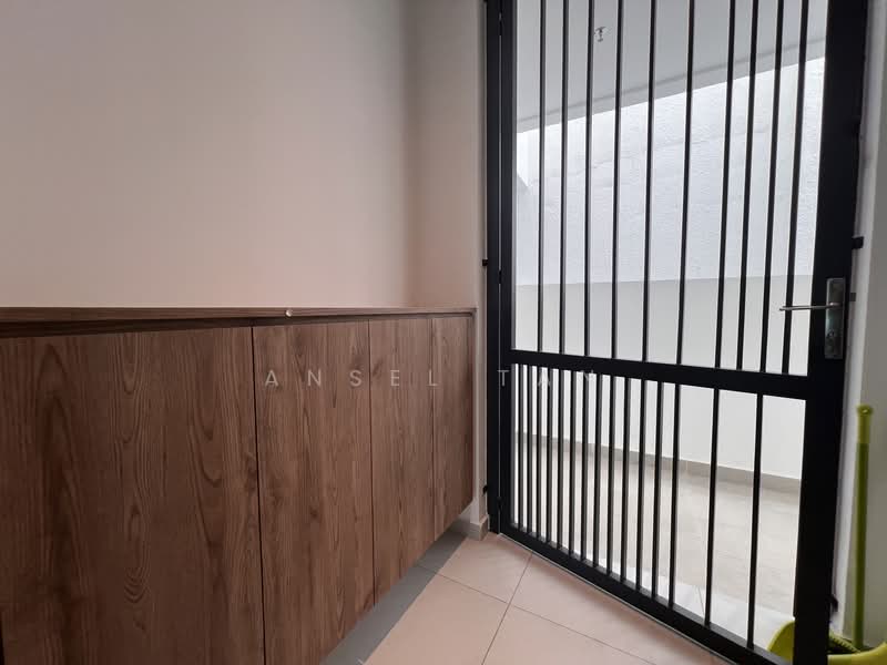 Servis Apartment untuk Disewa di Sinaran @ Utropolis - Ansel Tan - Entrance - PropertyGuru.com.my