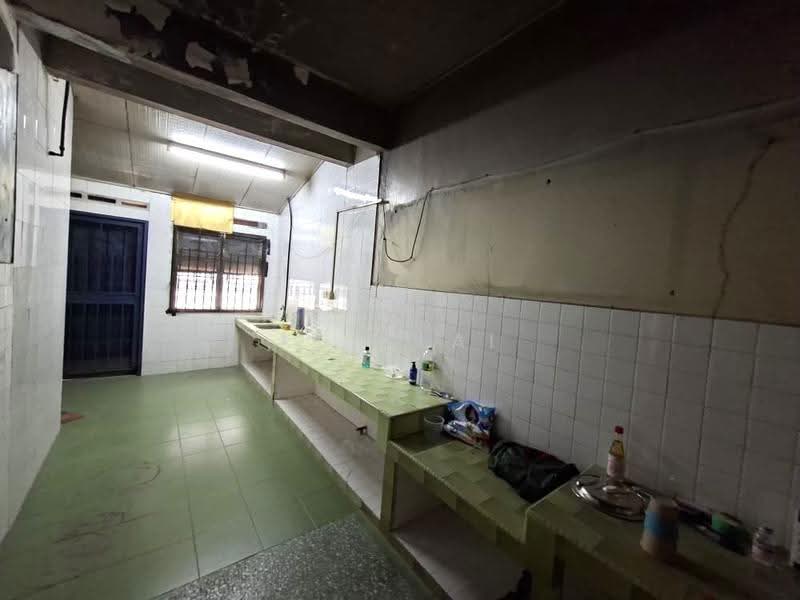 Rumah Teres 2-Tingkat untuk Dijual di Taman Wahyu (Batu Caves) - Ken Lai - Kitchen - PropertyGuru.com.my