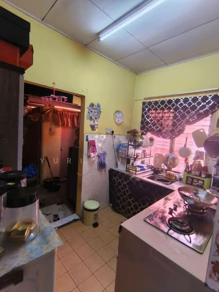Apartment for Sale at Pangsapuri Seri Saujana - YURI HUSAIN - Kitchen - PropertyGuru.com.my
