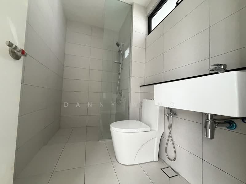 Semi-Detached House for Sale in Bandar Gamuda Gardens (Rawang) - Danny Wong - Bathroom - PropertyGuru.com.my