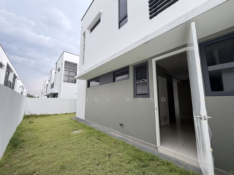 Semi-Detached House for Sale in Bandar Gamuda Gardens (Rawang) - Danny Wong - Exterior - PropertyGuru.com.my