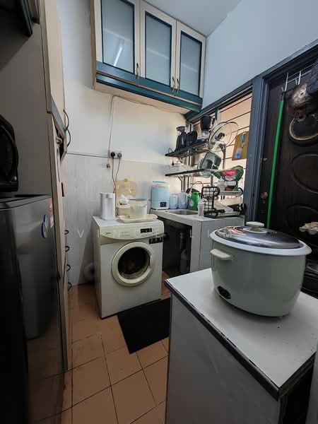 Terraced House for Sale in Seri Kembangan (Selangor) - Vince Lim - Kitchen - PropertyGuru.com.my