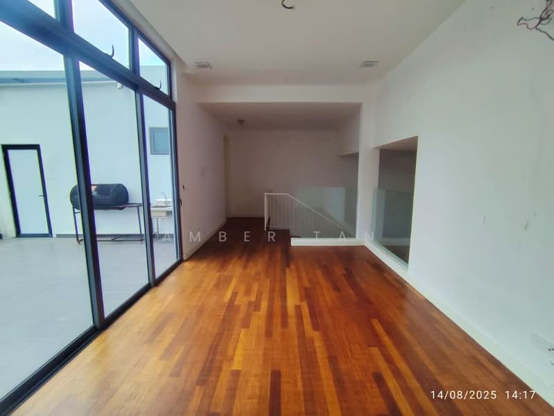 Semi-Detached House for Sale in Kota Kemuning Hills (Shah Alam) - Amber Tan - Living Room - PropertyGuru.com.my