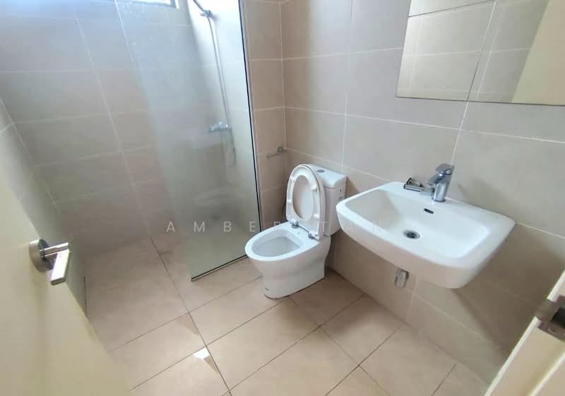 Semi-Detached House for Sale in Kota Kemuning Hills (Shah Alam) - Amber Tan - Bathroom - PropertyGuru.com.my