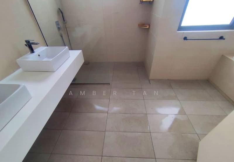 Semi-Detached House for Sale in Kota Kemuning Hills (Shah Alam) - Amber Tan - Bathroom - PropertyGuru.com.my