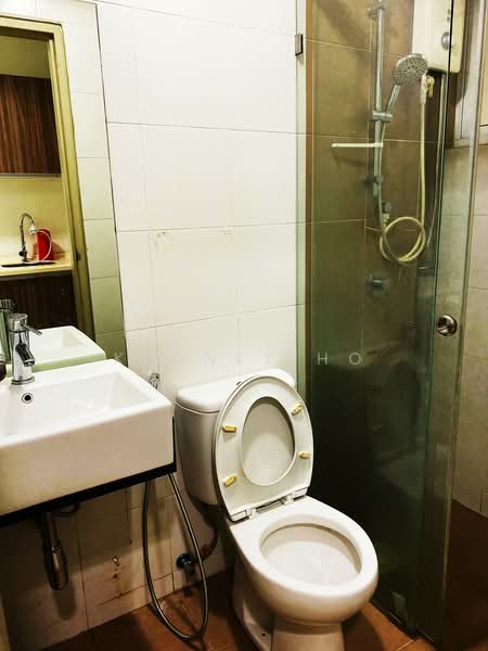 Servis Apartment untuk Disewa di Pacific Place - Kennly Ho - Bathroom - PropertyGuru.com.my