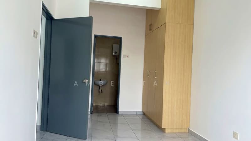 Pangsapuri untuk Dijual di Vesta View - Amber Tan - Bathroom - PropertyGuru.com.my