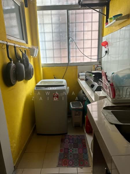 Pangsapuri untuk Dijual di Sri Raya (Rayana Rise) - Zawana BT Zaidi Ana - Kitchen - PropertyGuru.com.my