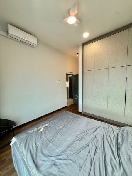Service Residence for Rent at D'carlton (Residensi Seri Mega) - MK Chong - Bedroom - PropertyGuru.com.my