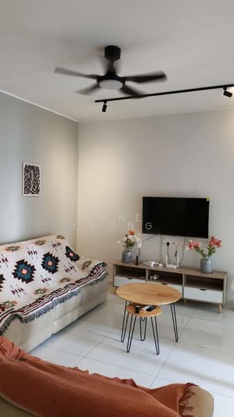 Kondominium untuk Disewa di Bay Laurel @ Country Garden Danga Bay - June Chong - Living Room - PropertyGuru.com.my