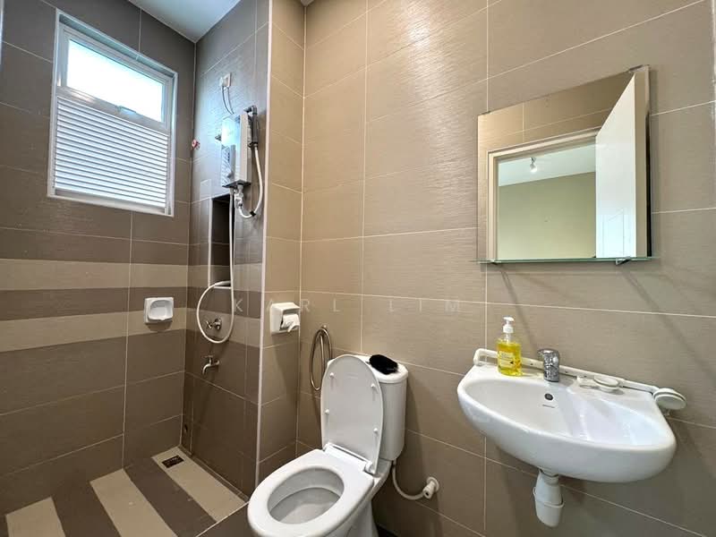 Semi-Detached House for Sale in Bandar Dato Onn (Tebrau) - Karl Lim - Bathroom - PropertyGuru.com.my