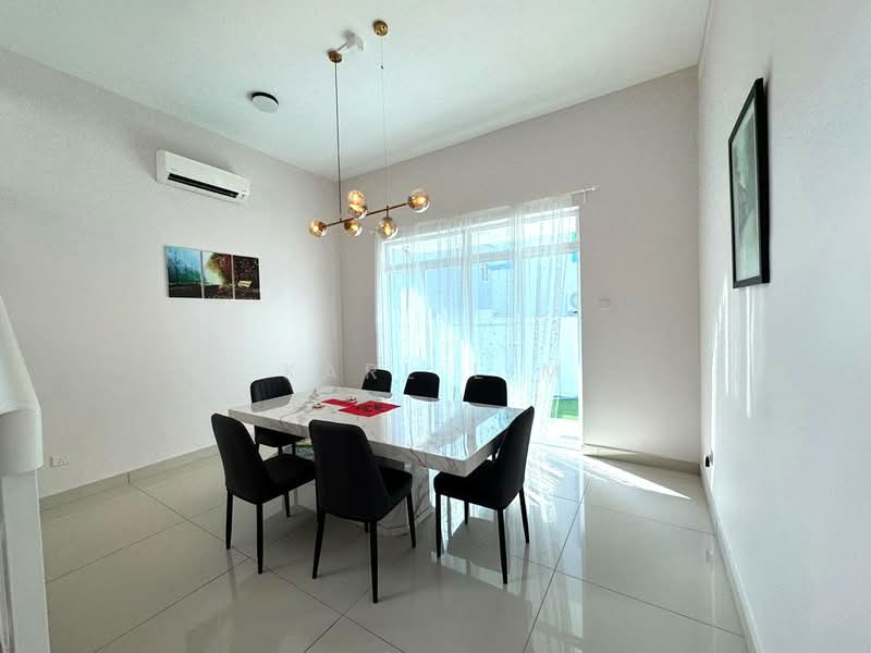 Semi-Detached House for Sale in Bandar Dato Onn (Tebrau) - Karl Lim - Dining Room - PropertyGuru.com.my