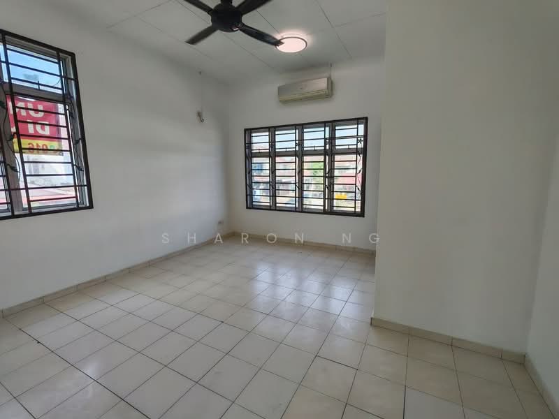 Taman Kempas Indah - 4