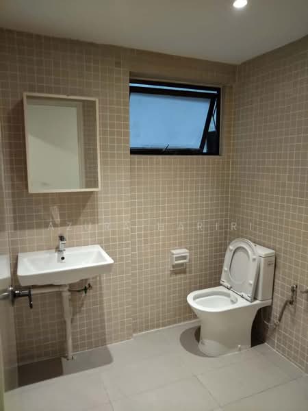 Condominium for Rent at UBN Apartment - Azura Hariri - Bathroom - PropertyGuru.com.my