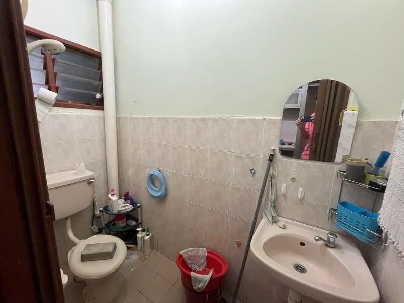 2-storey Terraced House for Sale in Cheras (Selangor) - Jeffrey Pang - Bathroom - PropertyGuru.com.my