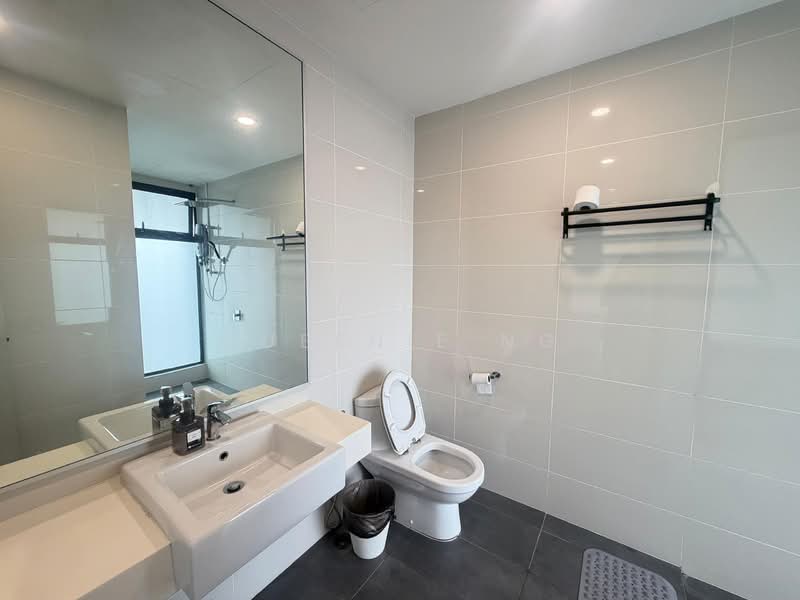 Servis Apartment untuk Disewa di Southkey Mosaic - Queenie Ng - Bathroom - PropertyGuru.com.my
