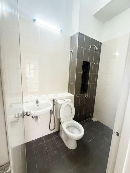 2-storey Terraced House for Rent in Setia Ecohill (Semenyih) - Eugene Choy - Bathroom - PropertyGuru.com.my
