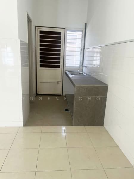 2-storey Terraced House for Rent in Setia Ecohill (Semenyih) - Eugene Choy - Kitchen - PropertyGuru.com.my