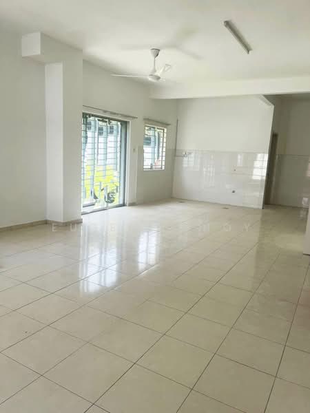 2-storey Terraced House for Rent in Setia Ecohill (Semenyih) - Eugene Choy - Living Room - PropertyGuru.com.my